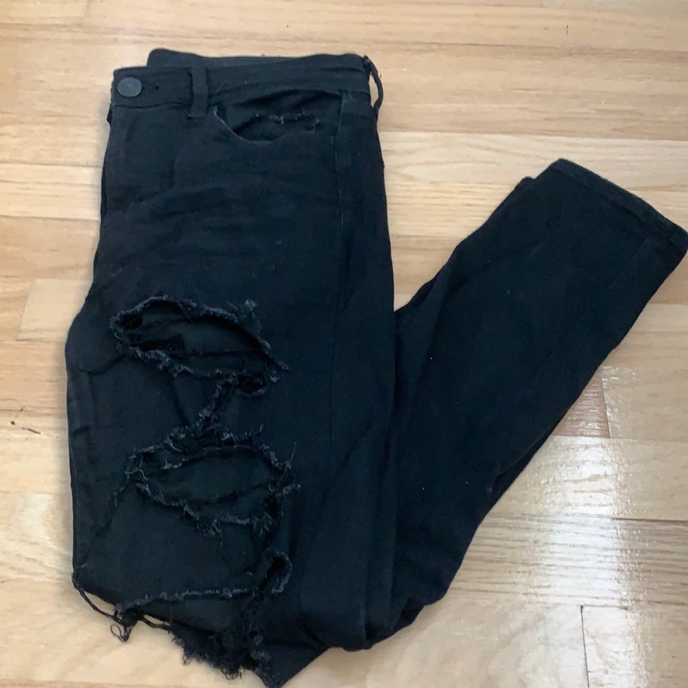 GREAT CONDITION AMERICAN EAGLE JEANS
